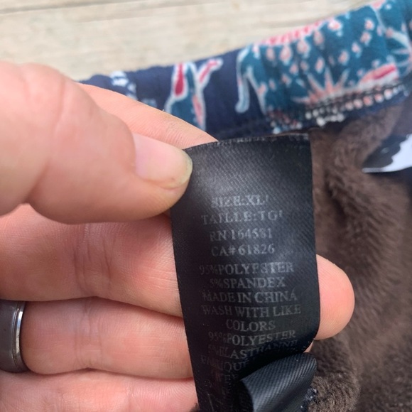 Cozy & Warm Printed Fleece Lined Leggings - Size XL - Picture 5 of 7